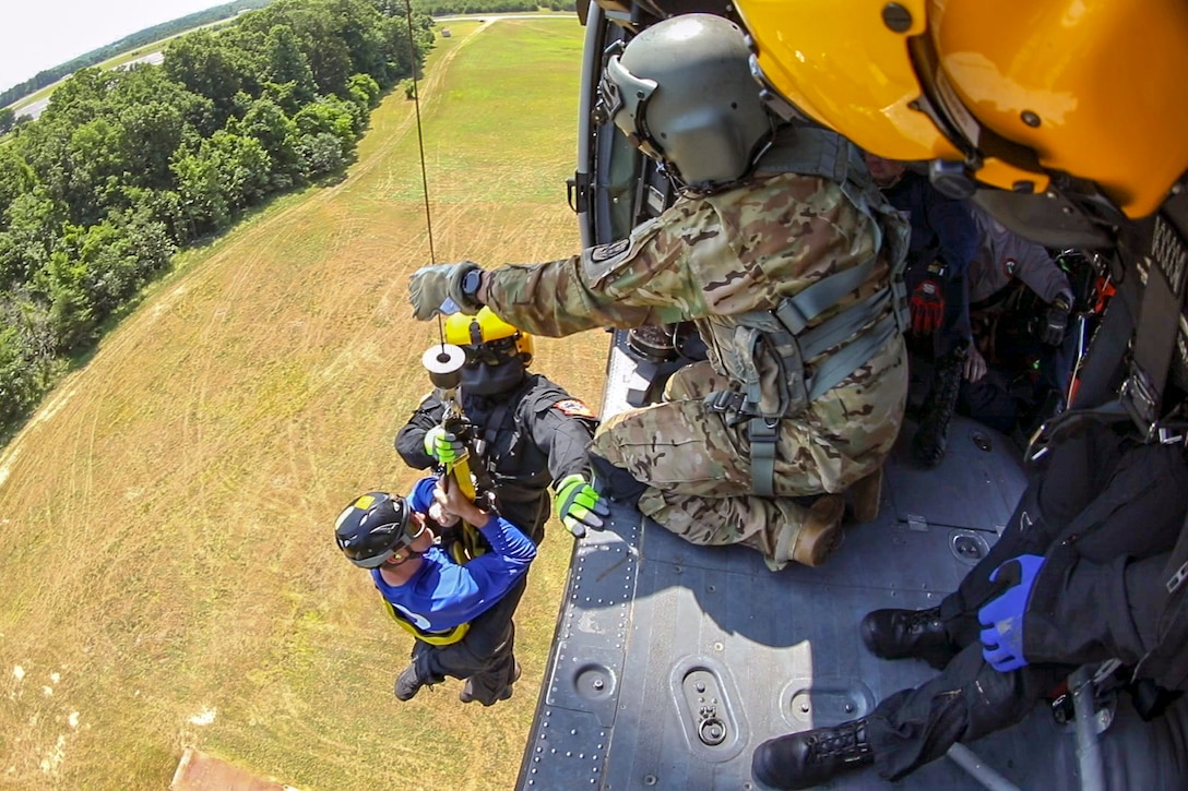 North Carolina Helicopter Aquatic Rescue Team members conduct training in Salisbury, N.C., June 20, 2018, to prepare for hurricane season.
